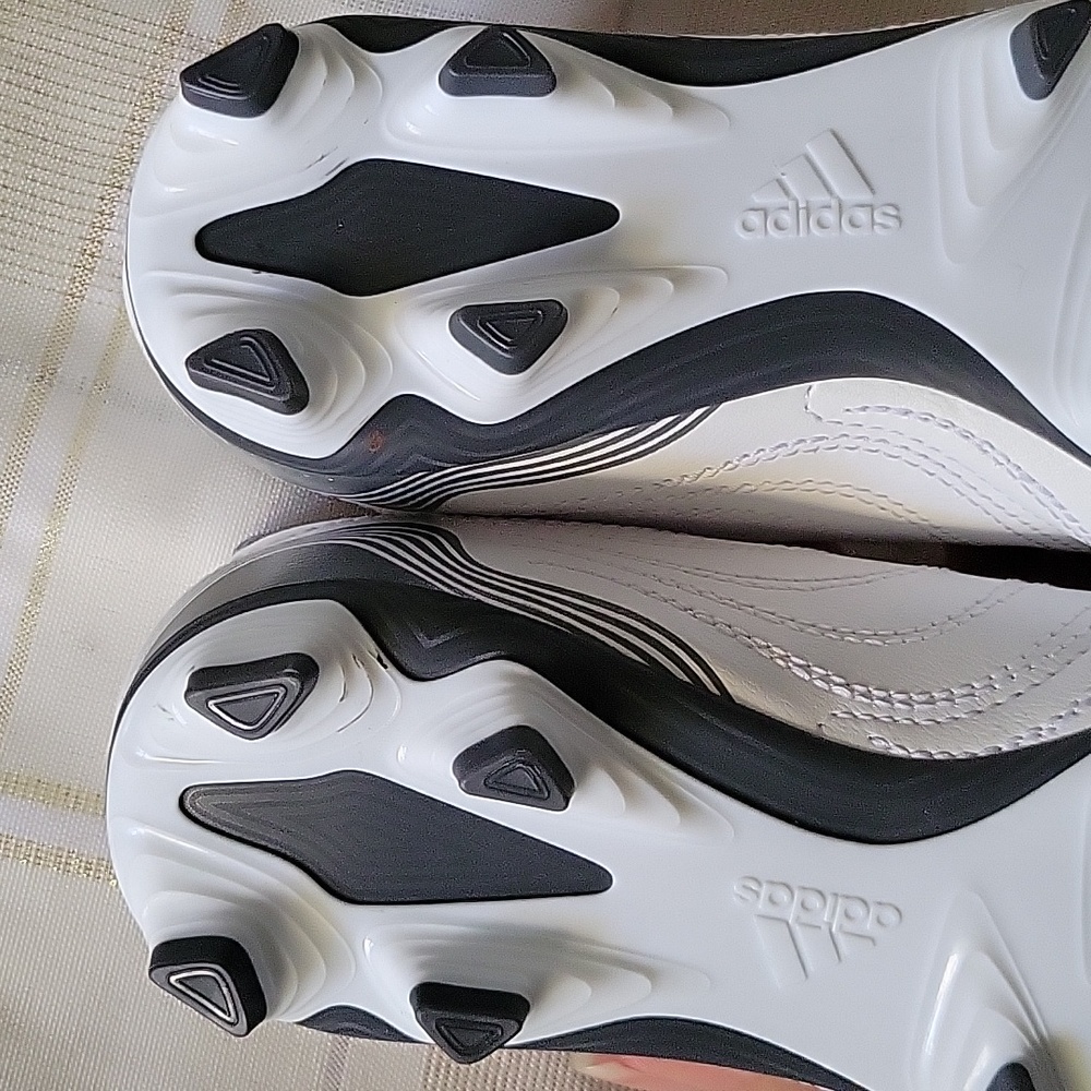 NWOT Adidas Kids Copa Sense .4 FxG - Picture 8 of 10
